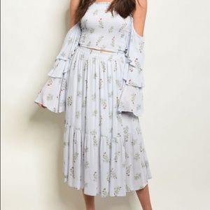 Pretty two pieces dress